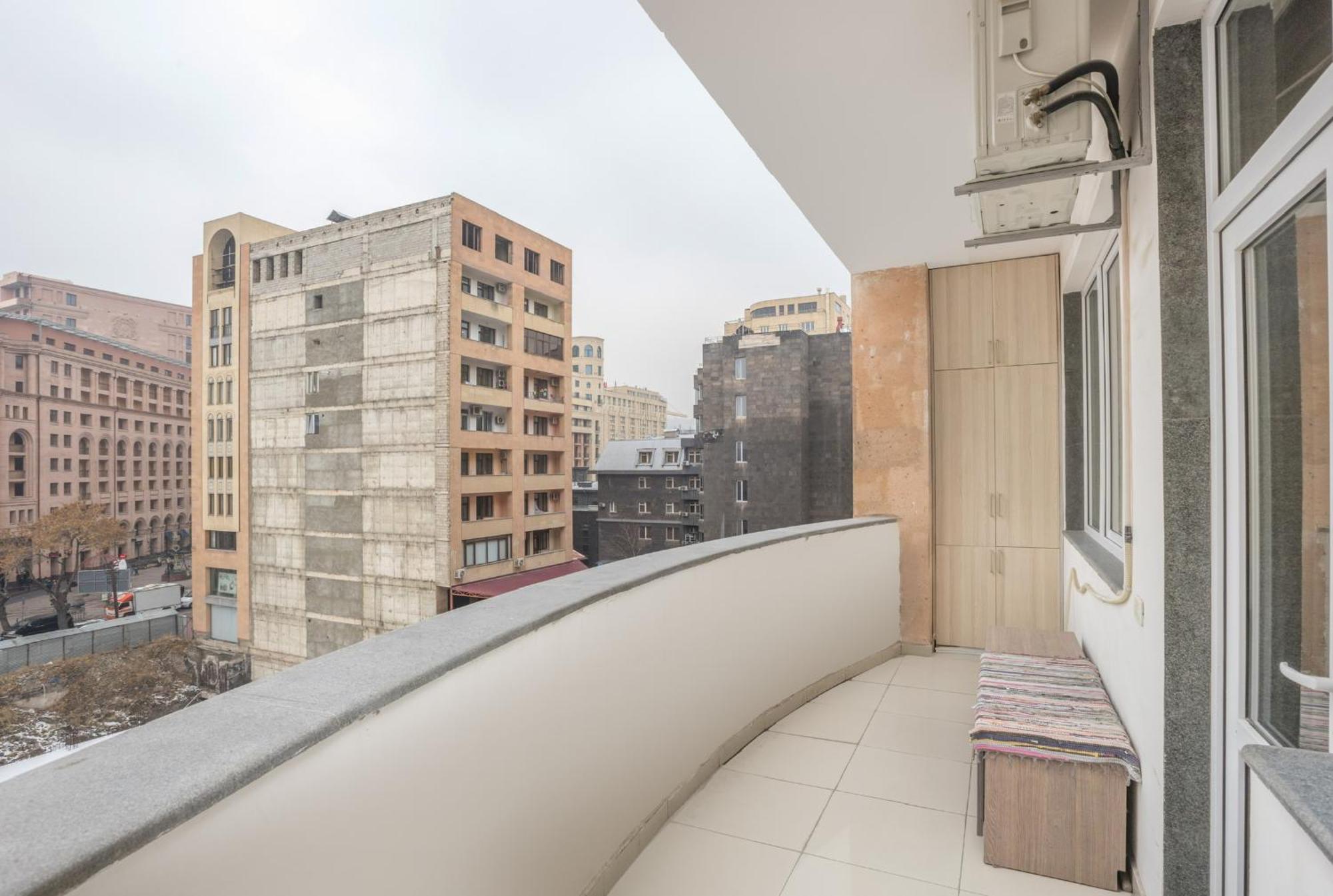 2 Bedrooms 2 Bathrooms Large And Lux Apartment Best Location Ереван Екстериор снимка